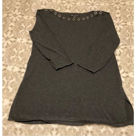 Loose Fit Grommet Sweater, S/P. 3/4 L Sleeves, Flattering Drape. Grey and Silver - Picture 6 of 9